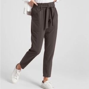 Athleta Skyline Tapered FeatherWeight stretch  Pants Tie Waist Brown Size 4